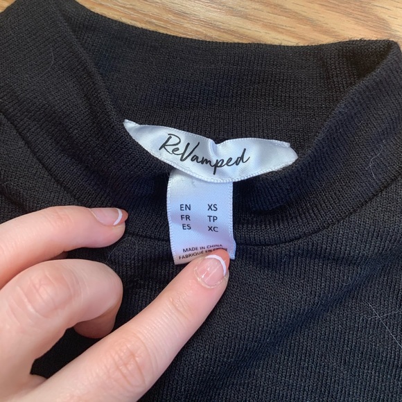 Black turtleneck t shirt - Picture 2 of 2